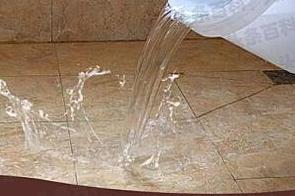 翁牛特漏水维修 免砸砖防水材料该如何施工